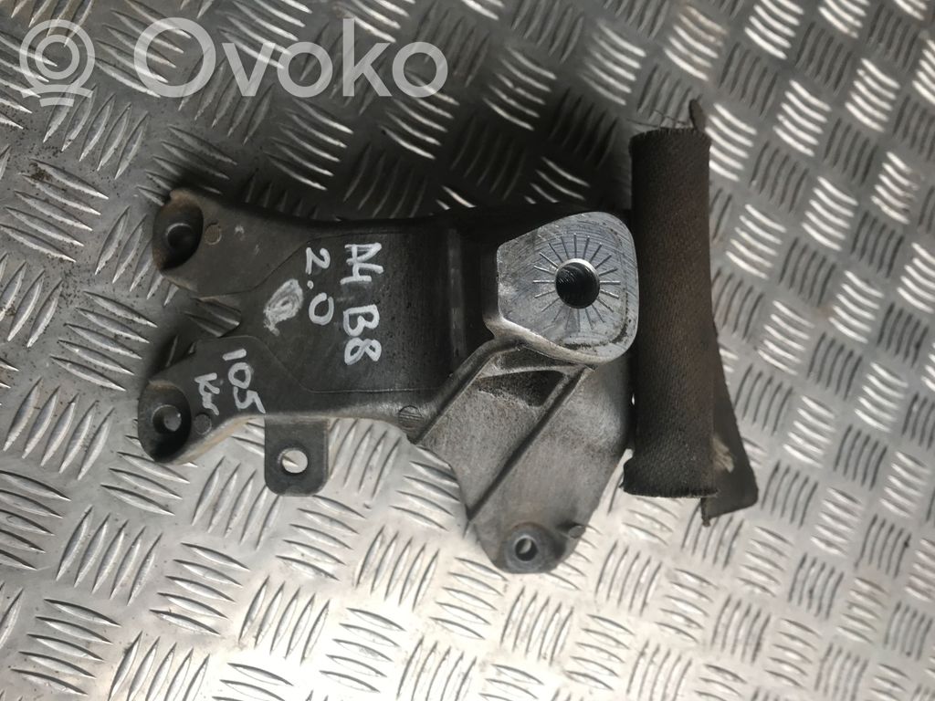 Audi A4 S4 B8 8K Engine mounting bracket 