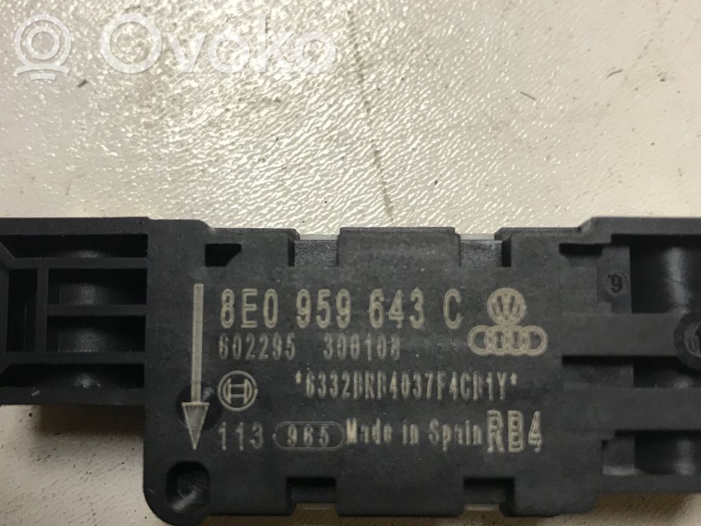 Audi A4 S4 B7 8E 8H Airbagsensor Crashsensor Drucksensor 