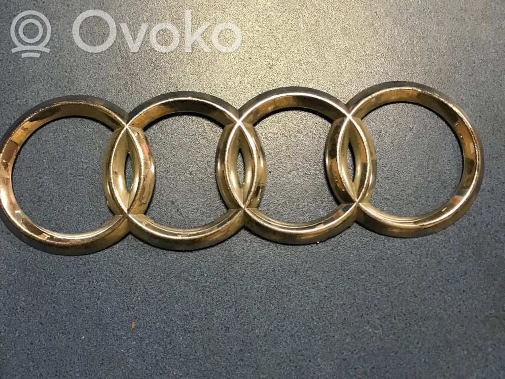Audi A6 S6 C6 4F Siglă fabricant/litere model 