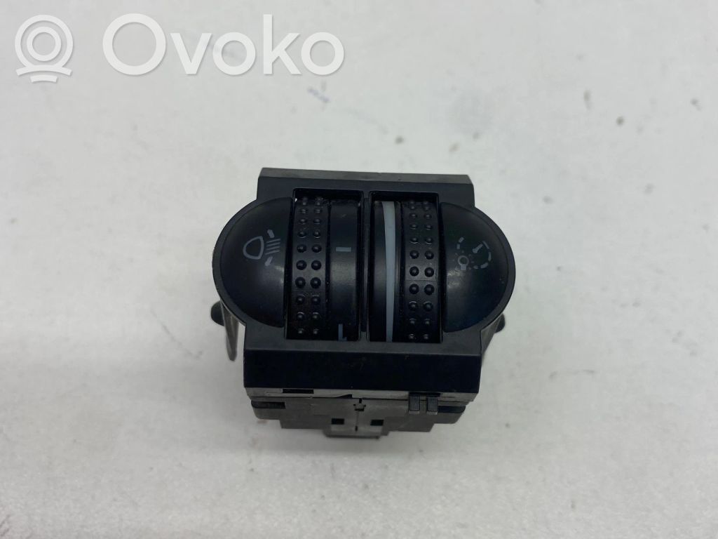 Volkswagen PASSAT B5.5 Headlight level height control switch 