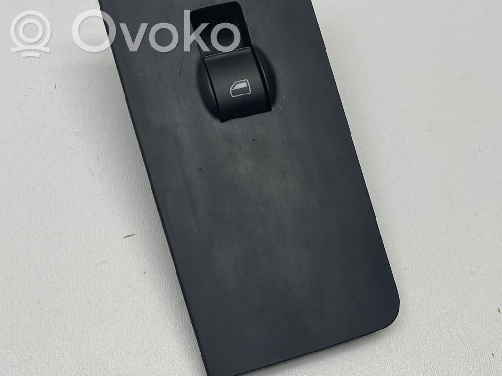 Audi A4 S4 B7 8E 8H Electric window control switch 