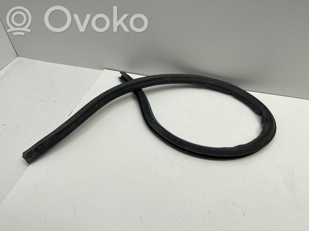 Audi TT TTS Mk2 Engine compartment rubber 