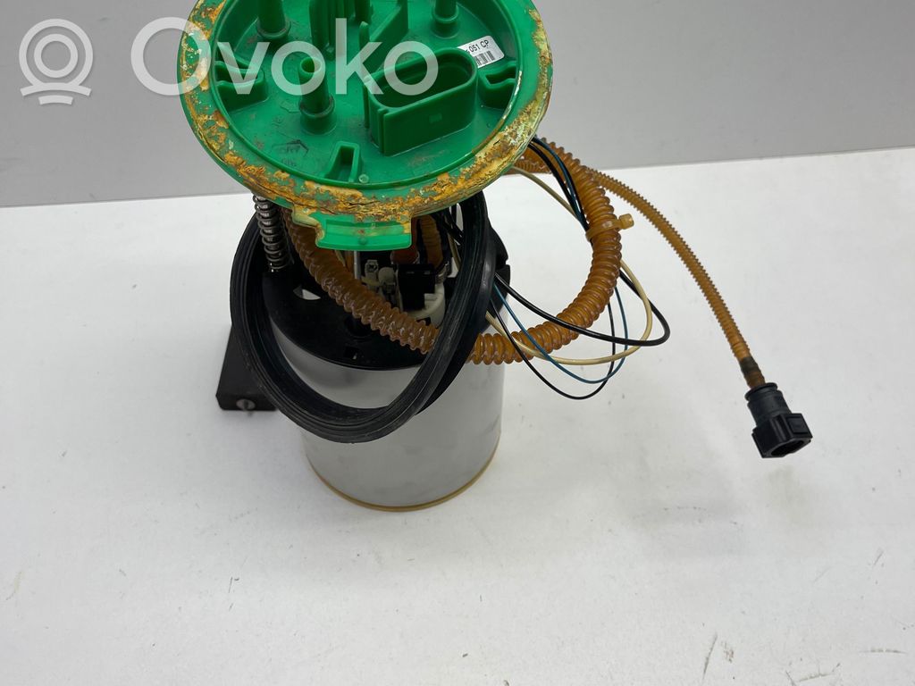 Audi A4 S4 B7 8E 8H Bomba interna de combustible 