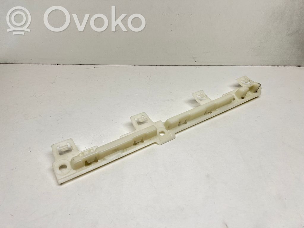 BMW M4 G82 G83 Listello di supporto del sottoporta 