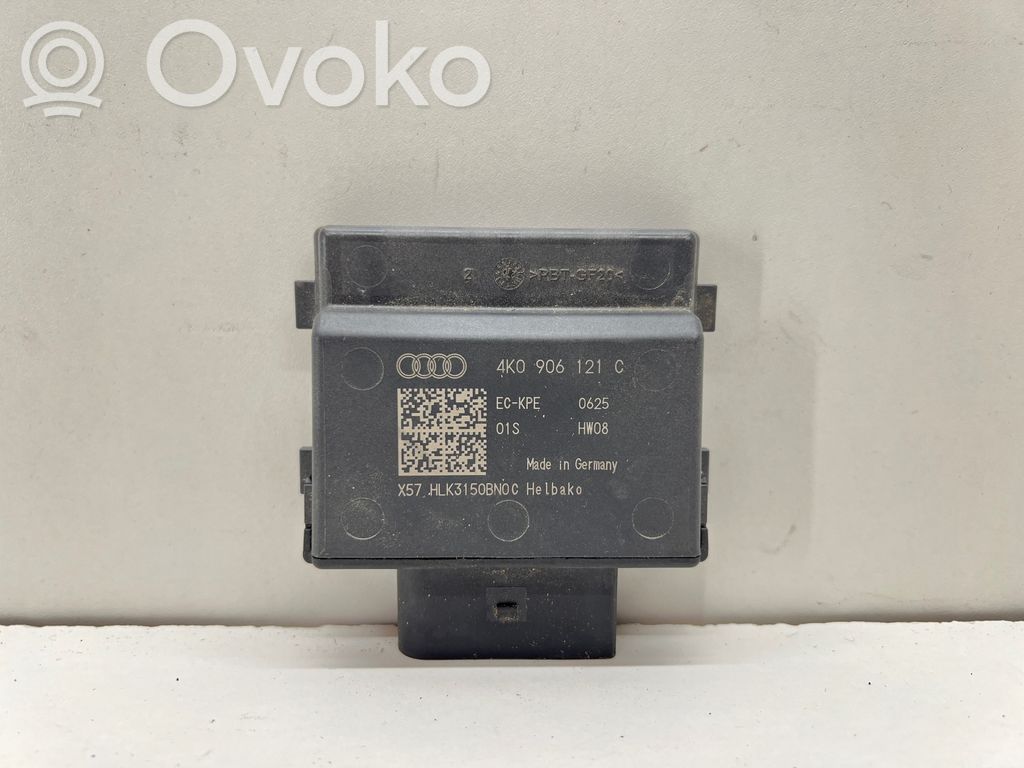 Unité de commande / module de pompe à carburant   4K0906121C