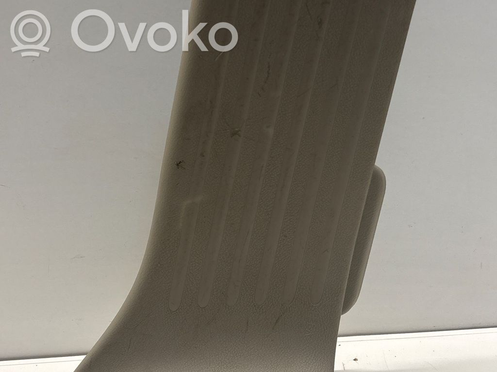 Chrysler Pacifica Rear sill trim cover 