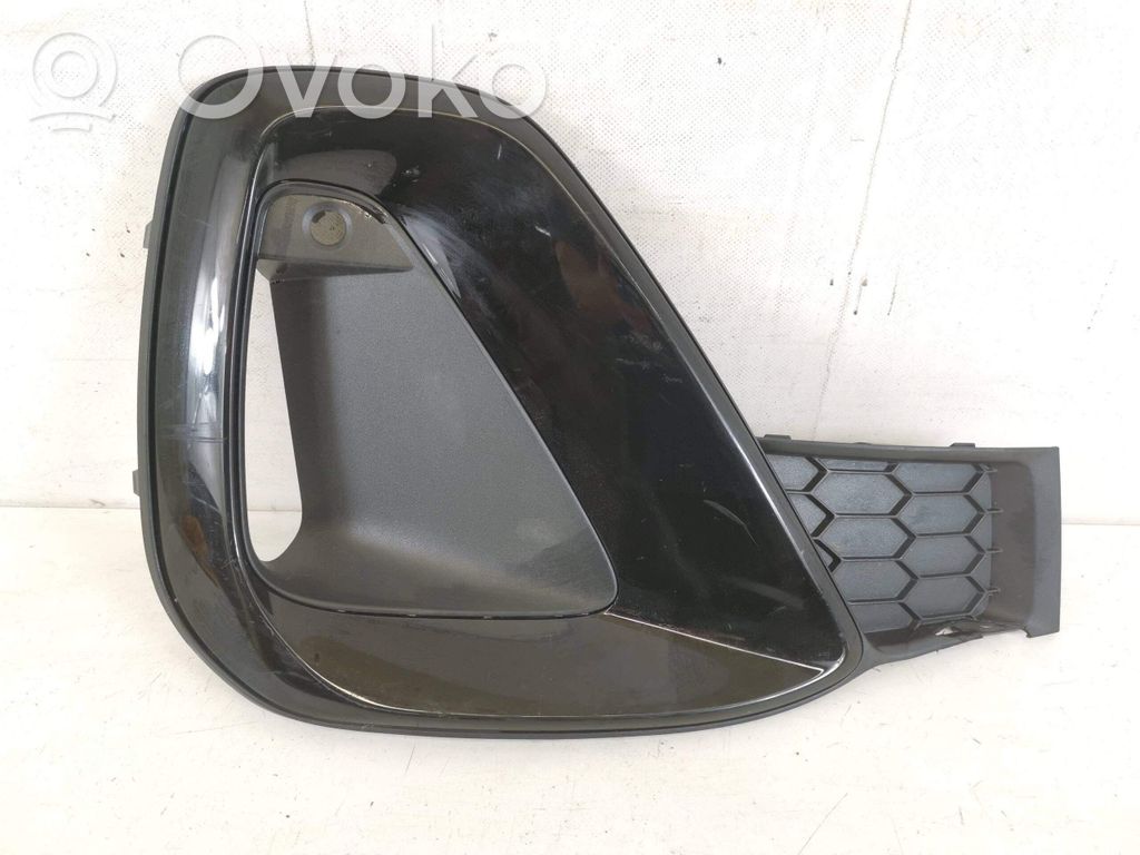 Etusumuvalon ritilä   8B3807682B