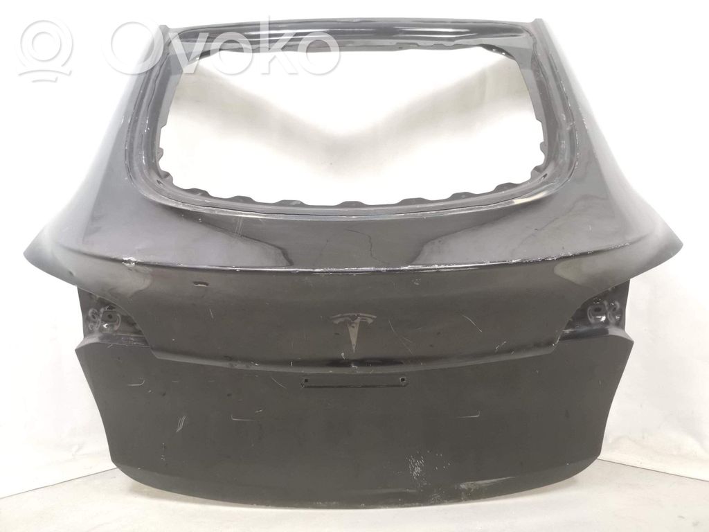 Tesla Model Y Tailgate/trunk/boot lid 