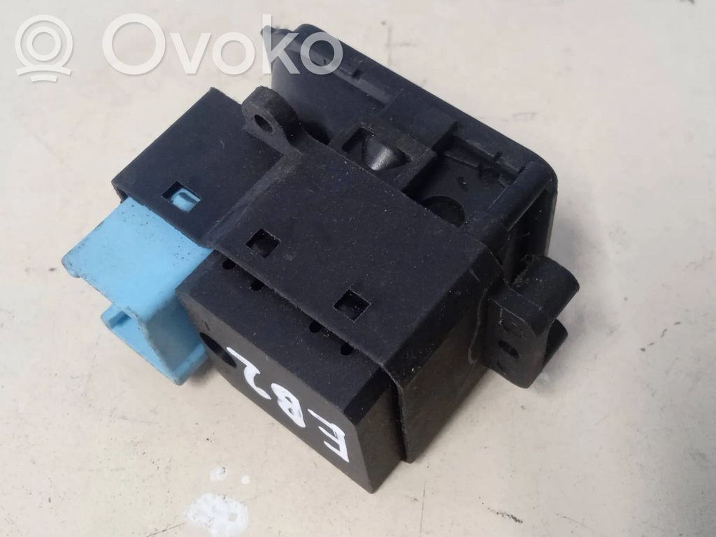 Electric window control switch