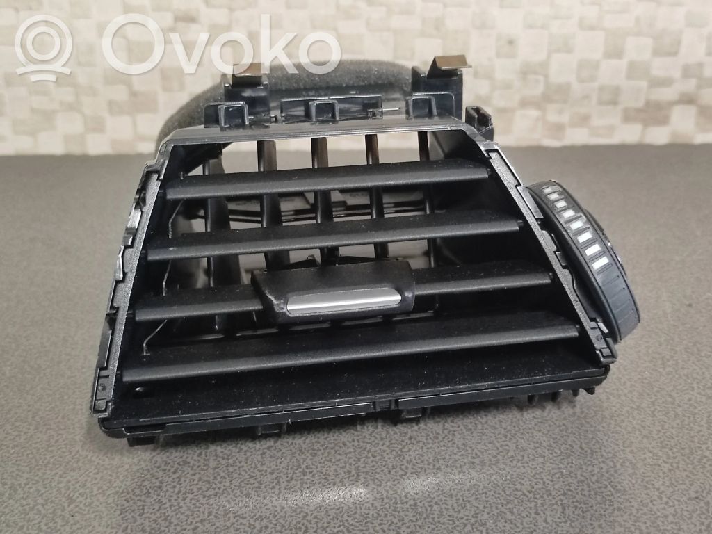 BMW 3 F30 F35 F31 Šoninės oro grotelės 