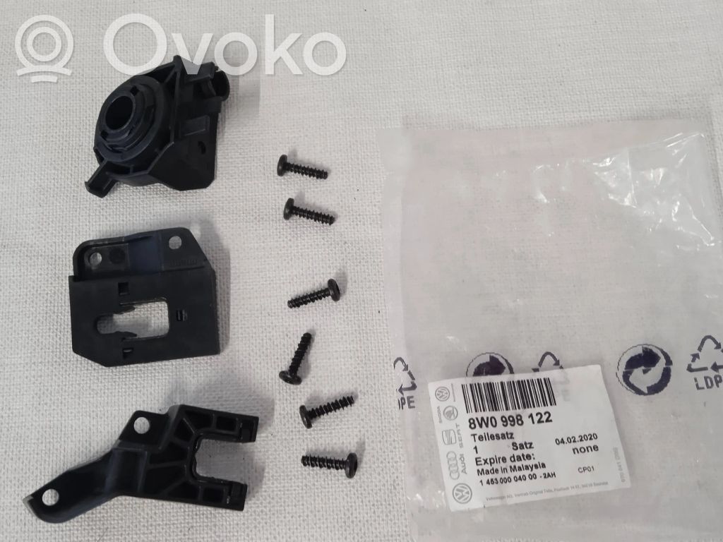 Audi A4 S4 B9 Halterung Scheinwerfer 
