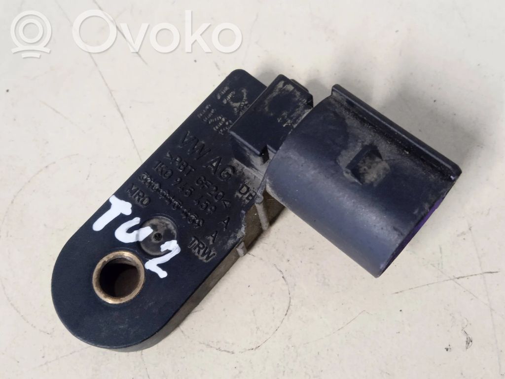 Volkswagen PASSAT B7 Główny cylinder hamulca 