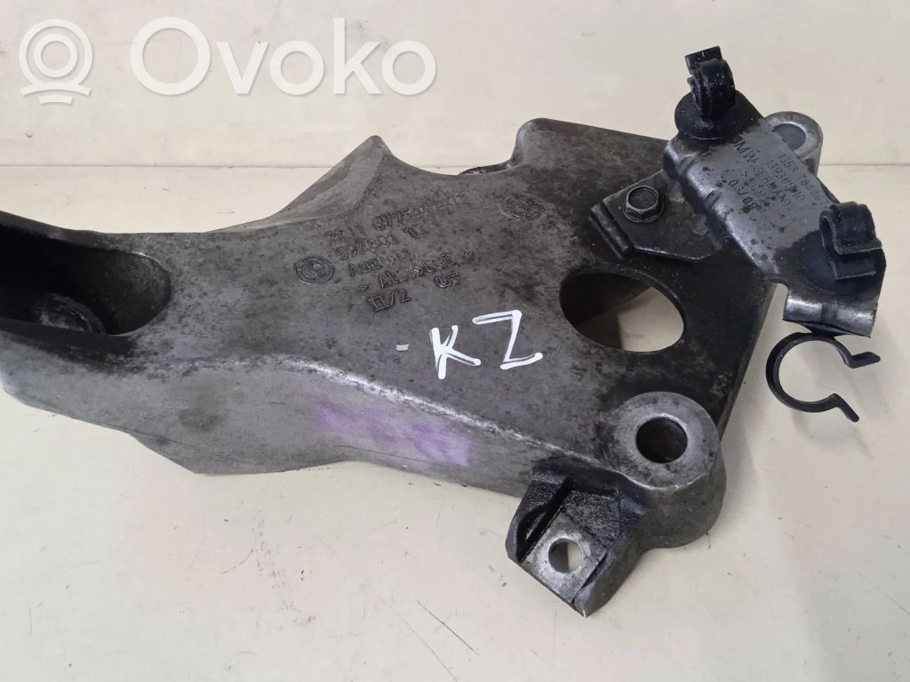 BMW 3 E90 E91 Engine mounting bracket 