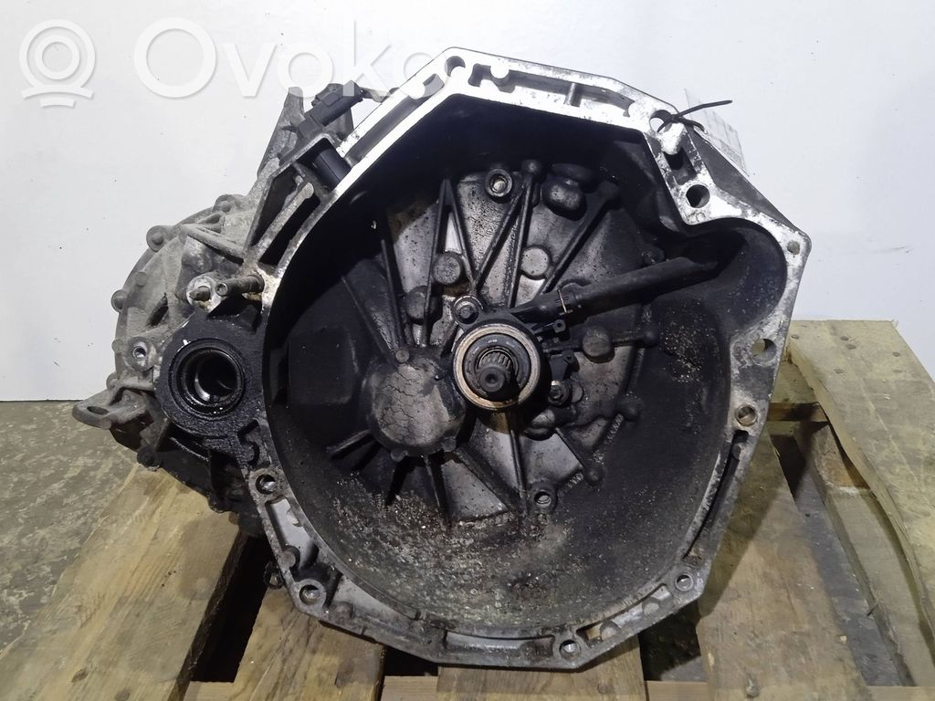 Nissan Qashqai+2 Manualna 6-biegowa skrzynia biegów 