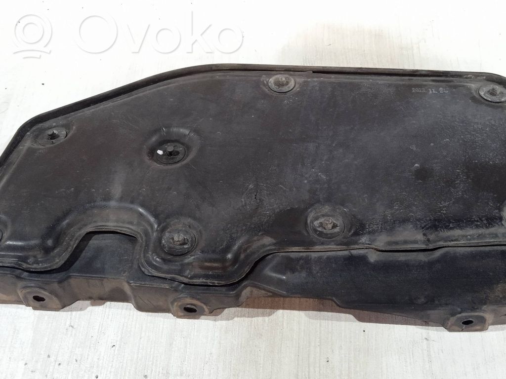 KIA Sportage Engine splash shield/under tray 