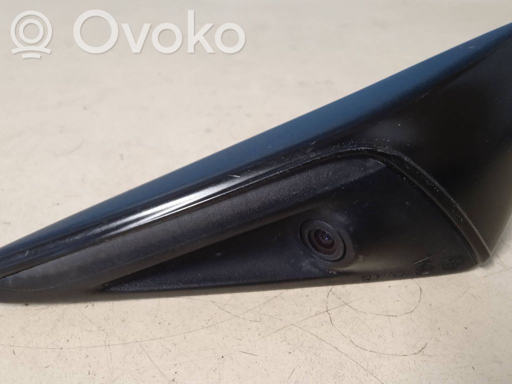 Tesla Model 3 Šoninio sparno kamera 