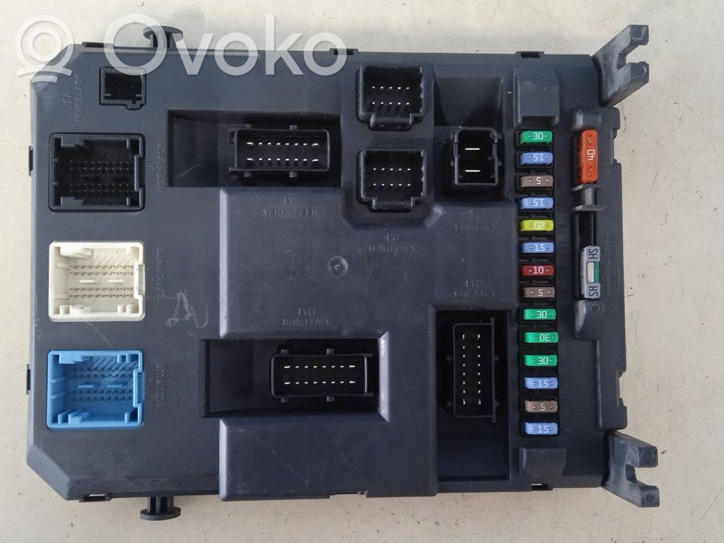 Citroen C3 Fuse module 