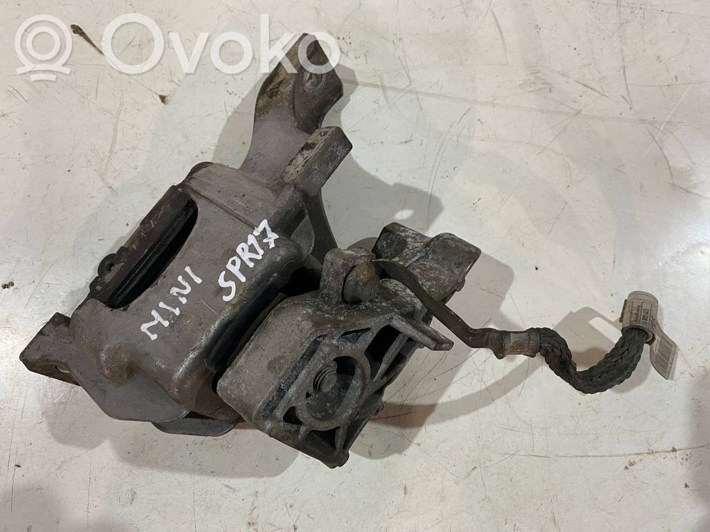 Engine mount bracket   6779805,9805423,9805422