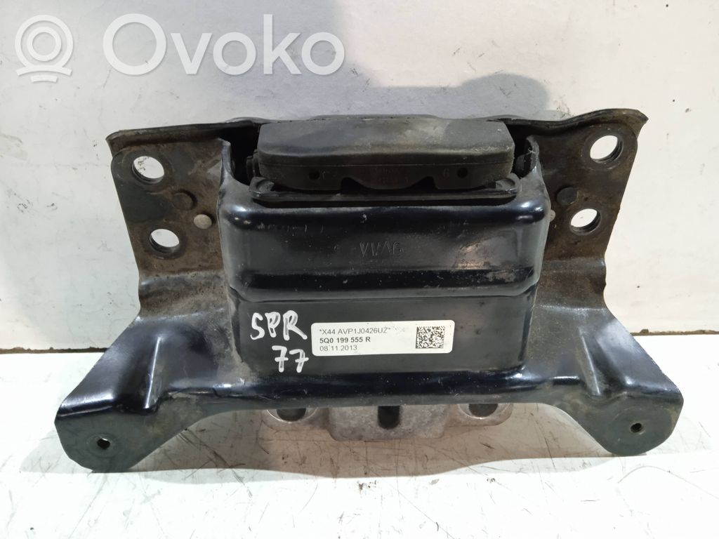Skoda Octavia Mk3 (5E) Engine mount bracket 