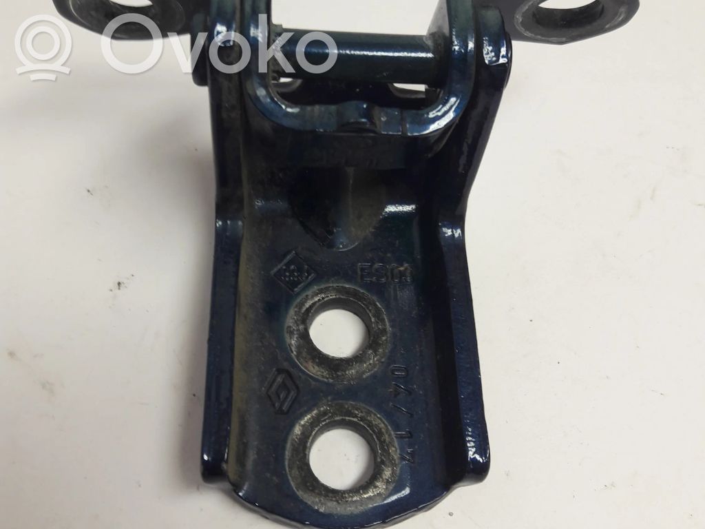 Renault Kadjar Rear door lower hinge 