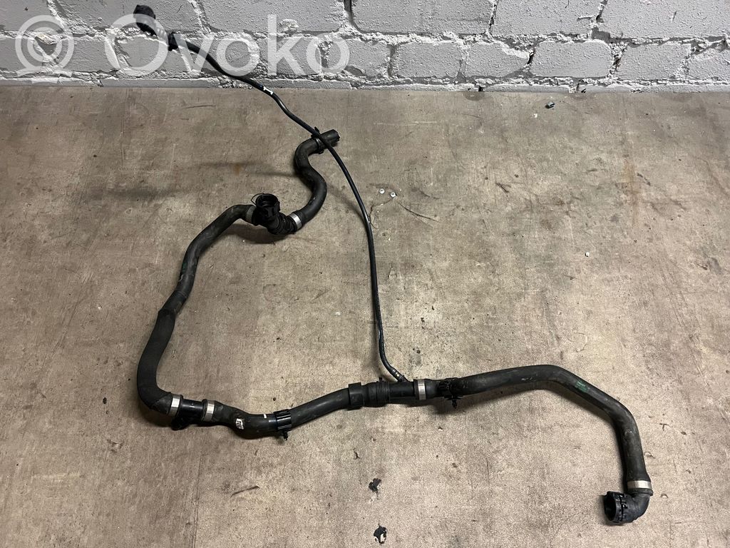BMW X5 G05 Engine coolant pipe/hose 