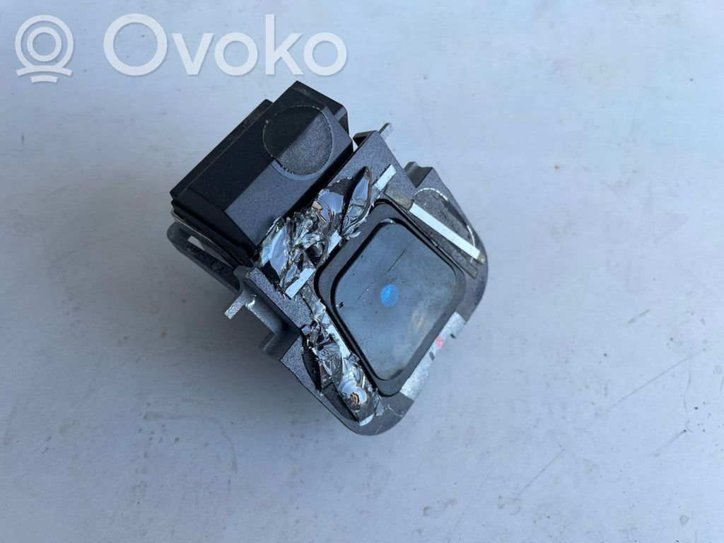 Mitsubishi Outlander Windshield/windscreen camera 