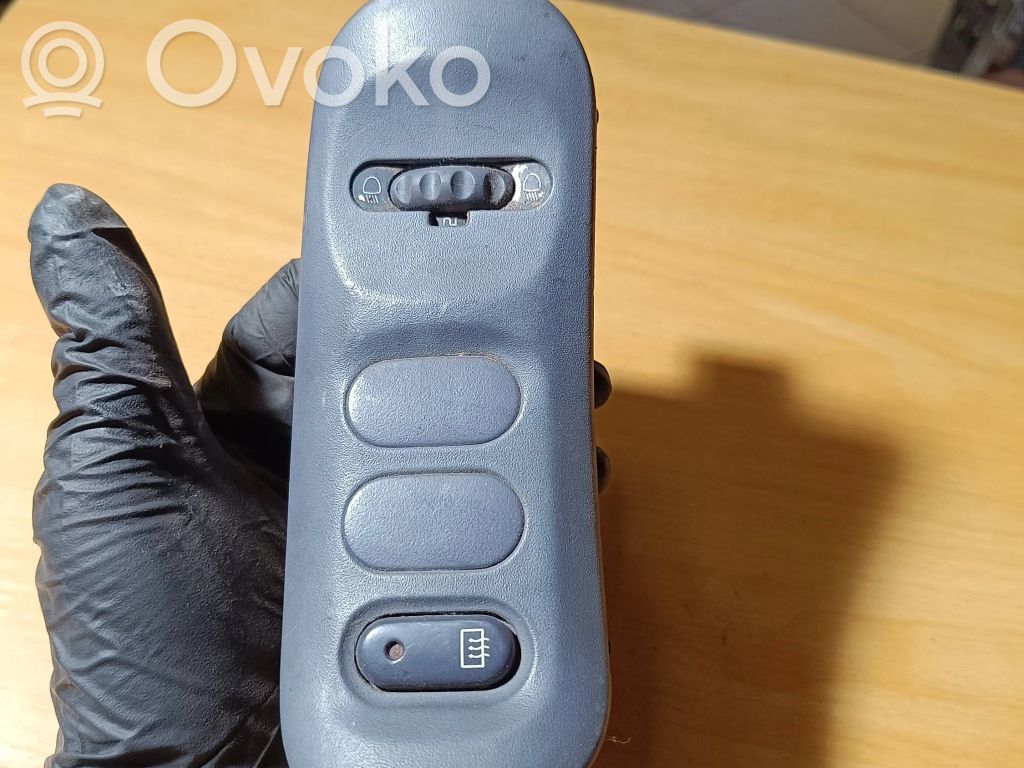 Headlight level height control switch   6025300995,MP4093