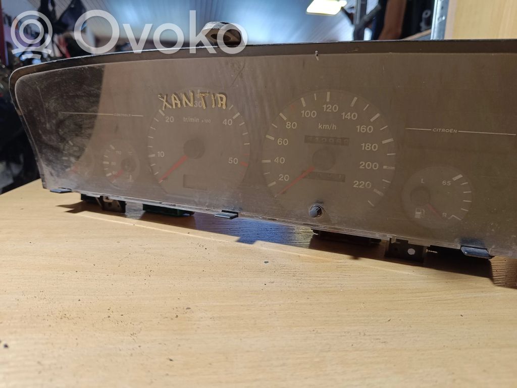 Citroen Xantia Speedometer (instrument cluster) 