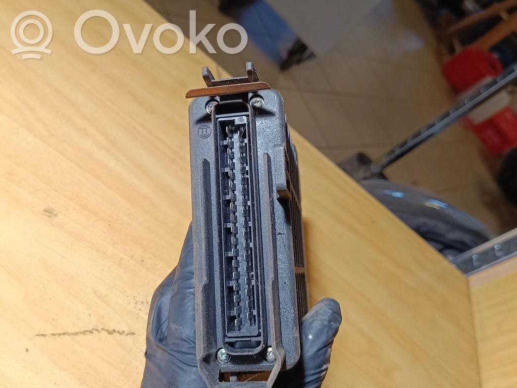 Audi 80 90 B3 Engine control unit/module 