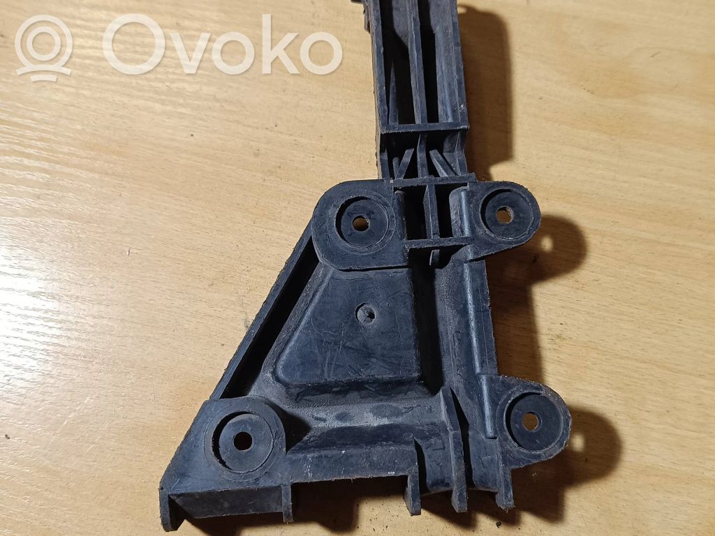 Front bumper mounting bracket   8A0807284