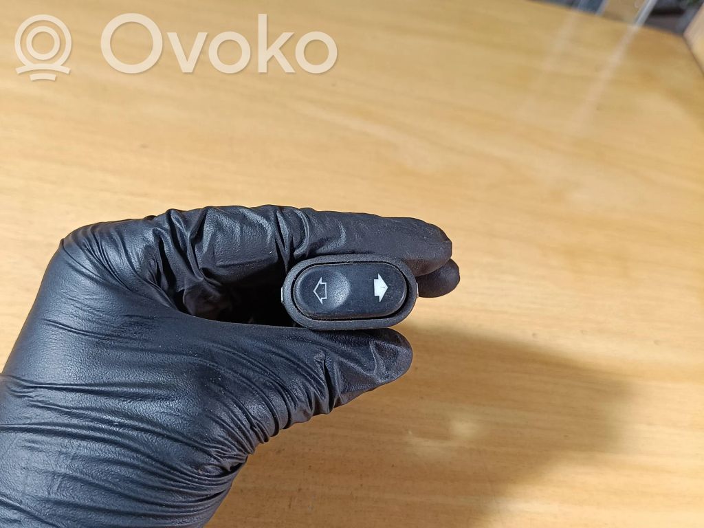 Ford Mondeo MK I Electric window control switch 