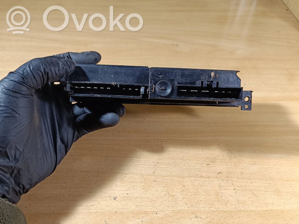 Chrysler Voyager Windscreen/window heater switch 