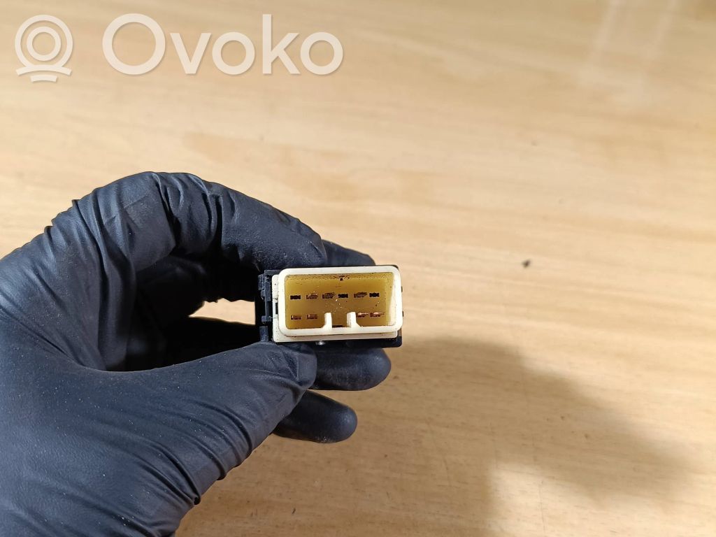 Toyota Carina T190 Headlight level height control switch 