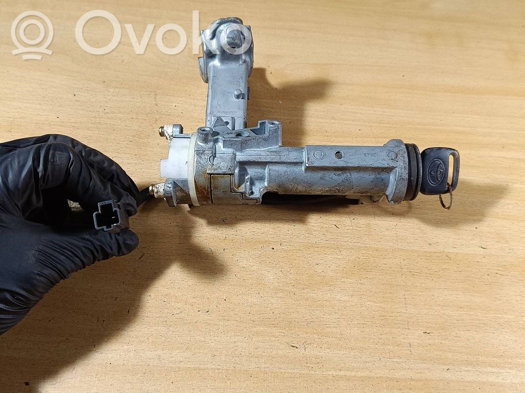 Toyota Avensis Verso Ignition lock 