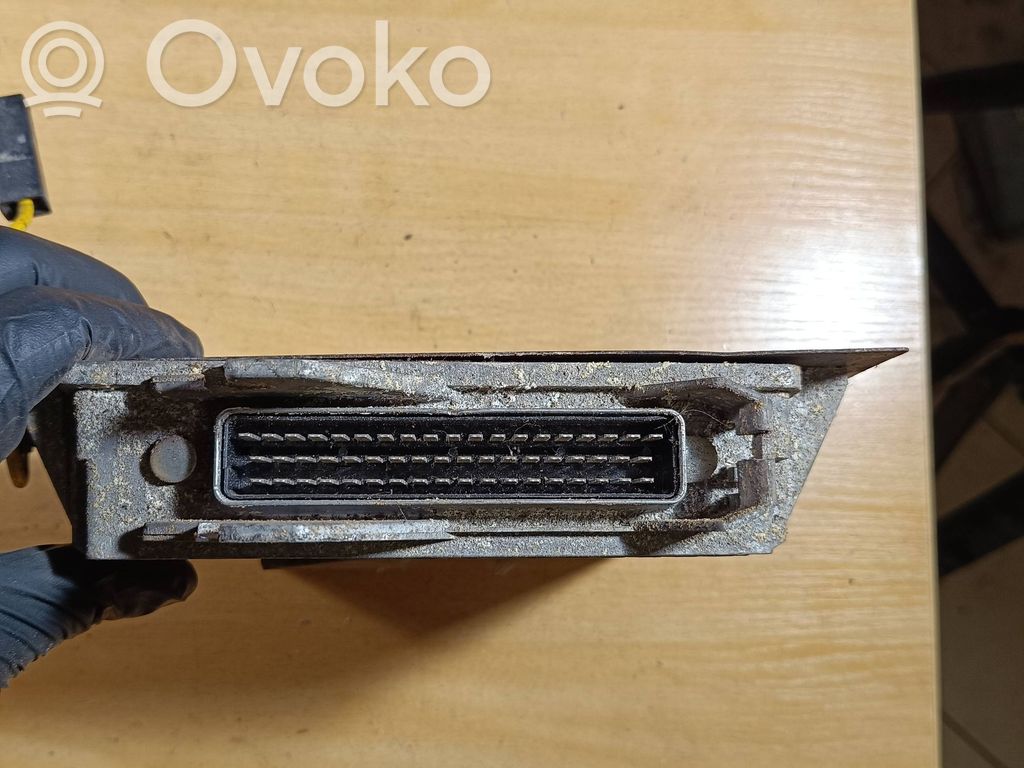 Peugeot 406 Engine control unit/module 