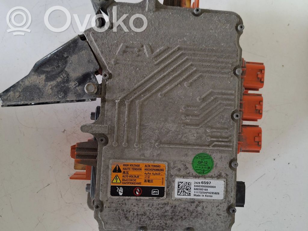 Inversor/convertidor de voltaje   688380169,24286597,8460300000000X