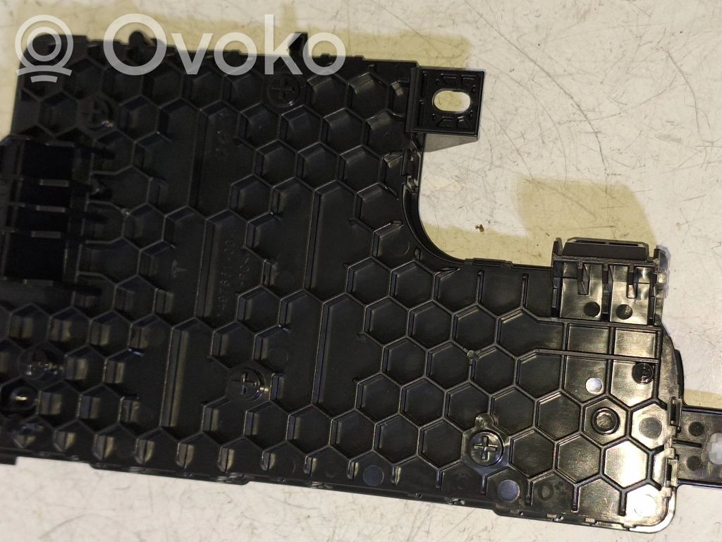 Tesla Model Y Komforto modulis 