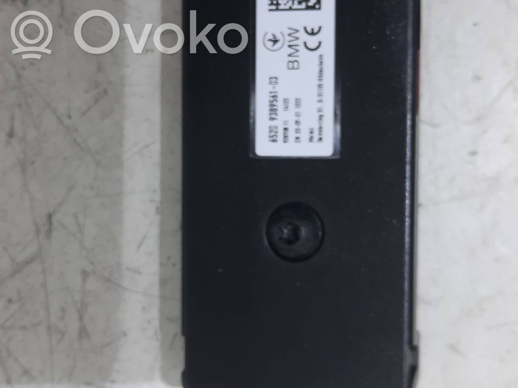 BMW 5 G30 G31 G38 Pystyantennivahvistin 