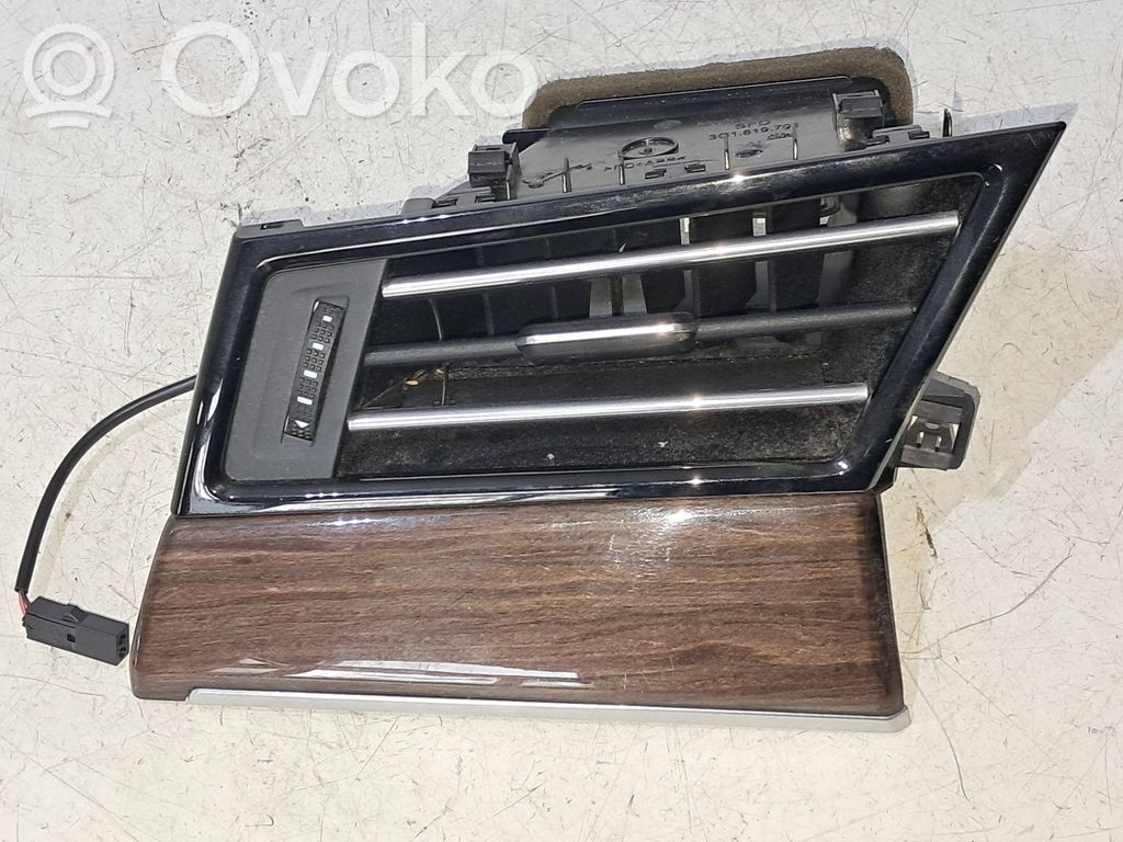 Volkswagen PASSAT B8 Grilă ventilație/ramă laterală bord 