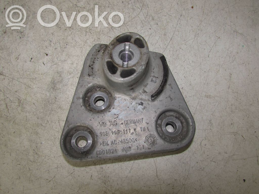 Engine mounting bracket   5QE199117G,CD01824,AC43500