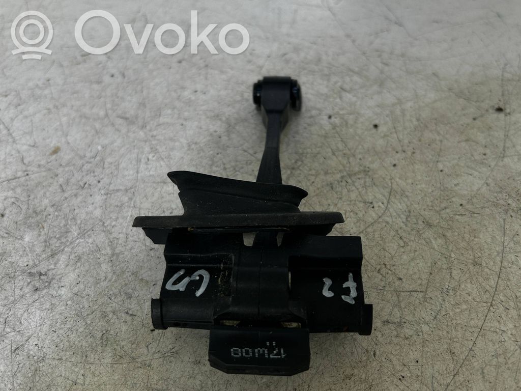 BMW 2 F45 Ограничитель открытия двери 