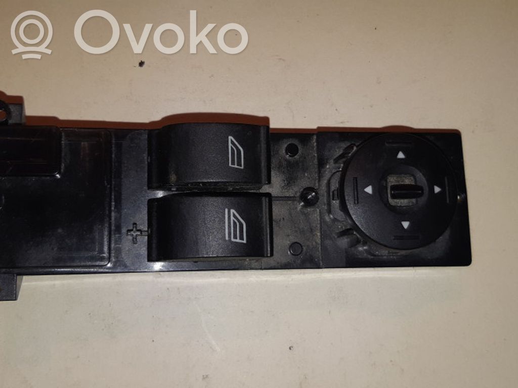 Electric window control switch   7M5T14529CA,03168085