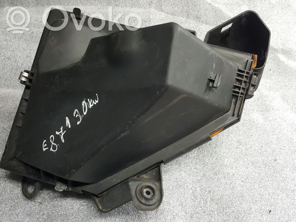 BMW 1 E81 E87 Air filter box 