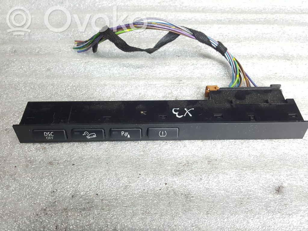 Parking (PDC) sensor switch   61313415617,03742532