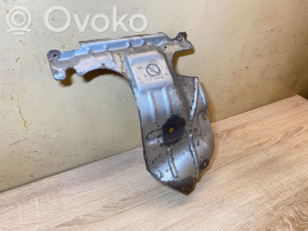 Saab 9-3 Ver2 Paracalore nel vano motore 