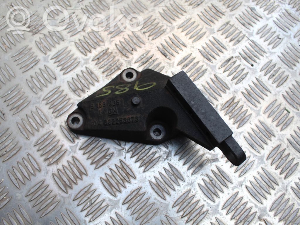 Opel Astra H Engine mounting bracket 
