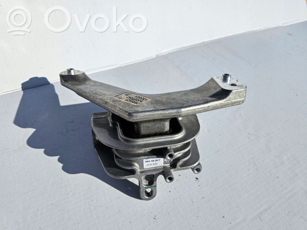 Engine mount bracket   06052021,931PE3EB038707