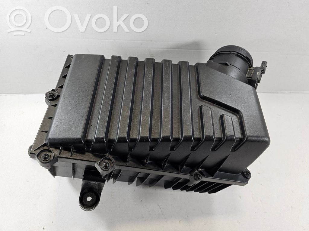 Audi A3 S3 8V Obudowa filtra powietrza 