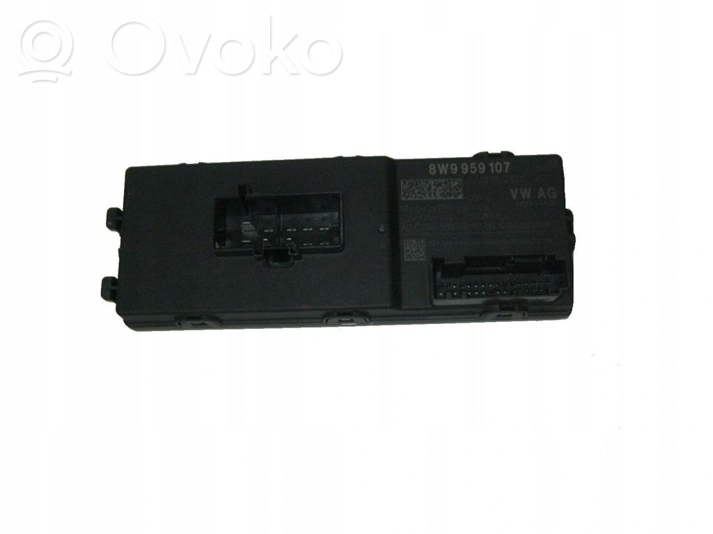Audi A4 S4 B9 Tailgate/trunk control unit/module 