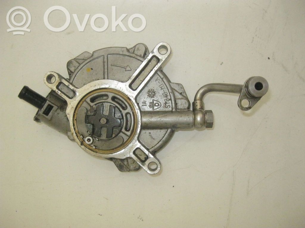 Audi A8 S8 D4 4H Vacuum pump 